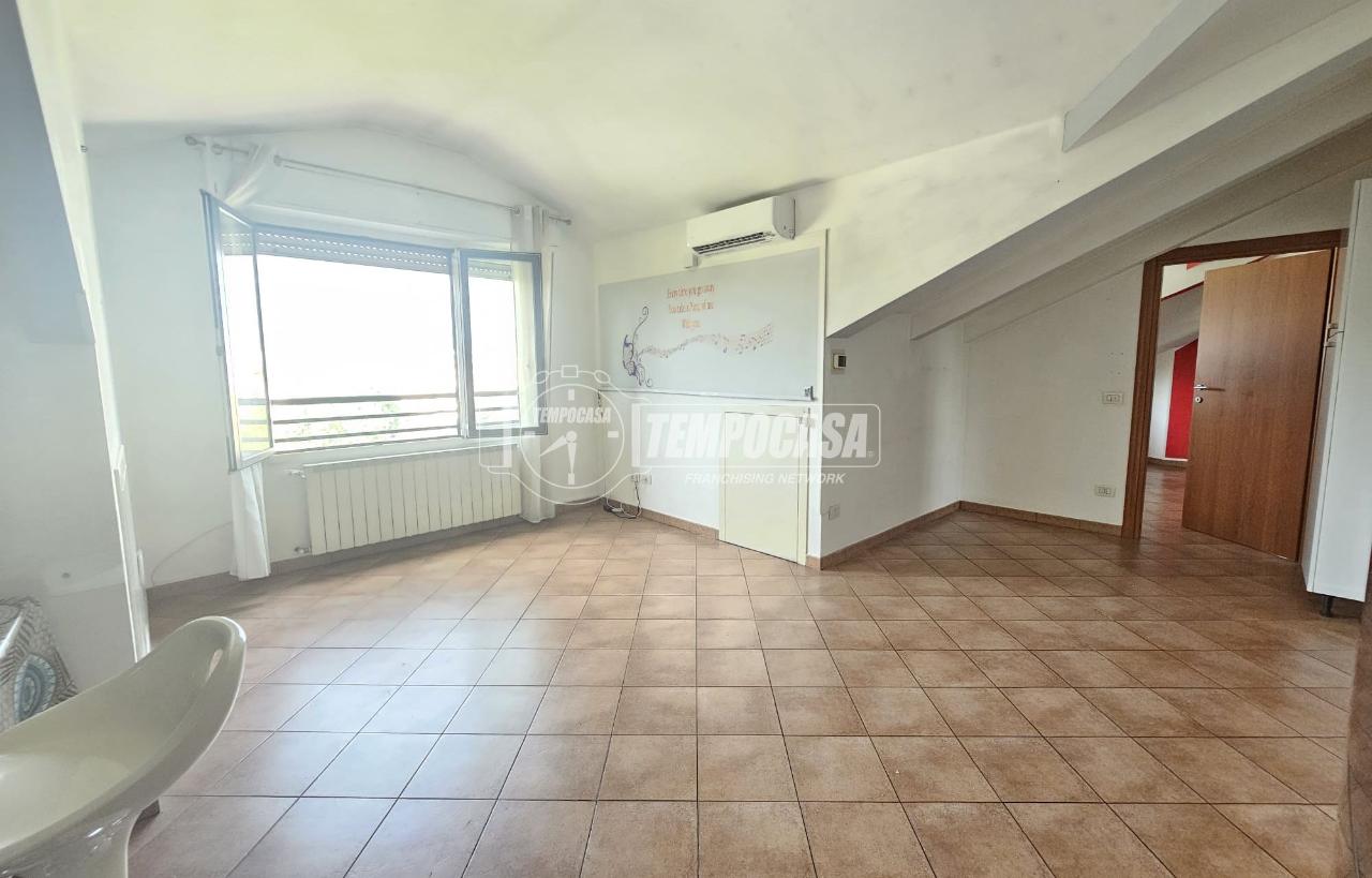 appartamento in vendita a Paderno Dugnano