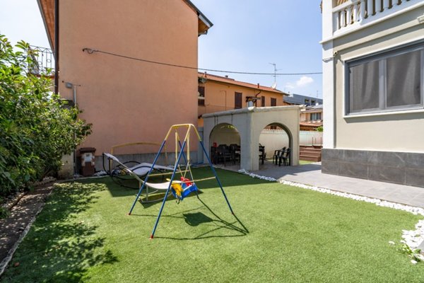 casa indipendente in vendita a Paderno Dugnano