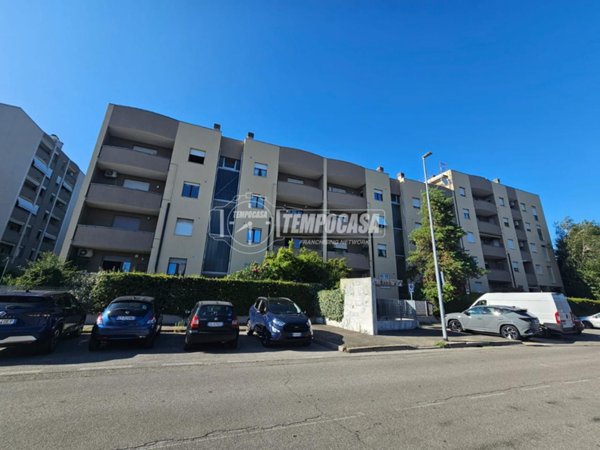 appartamento in vendita a Paderno Dugnano in zona Cassina Amata