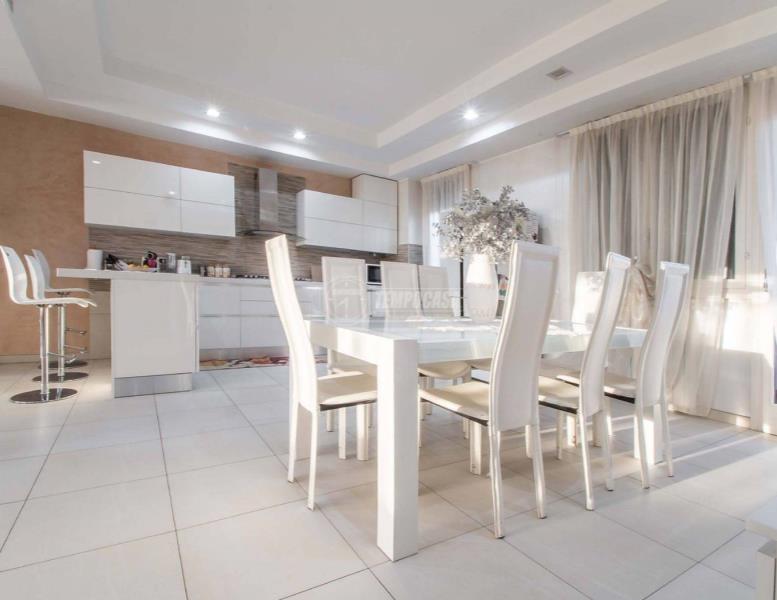 appartamento in vendita a Paderno Dugnano in zona Palazzolo Milanese