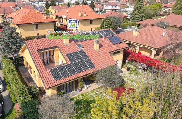 casa indipendente in vendita a Paderno Dugnano