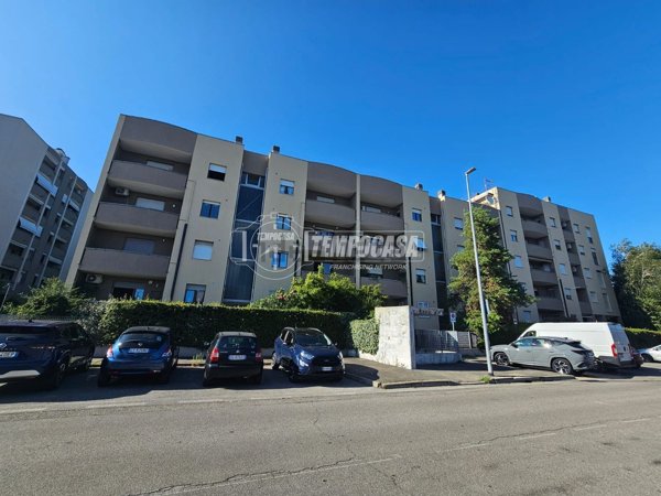 appartamento in vendita a Paderno Dugnano in zona Cassina Amata