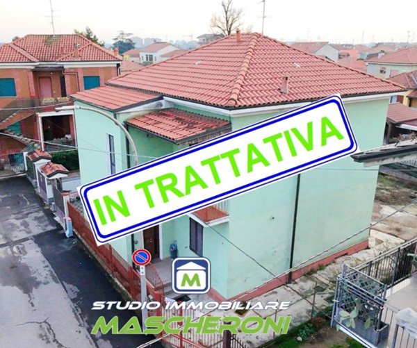 casa indipendente in vendita a Paderno Dugnano in zona Calderara
