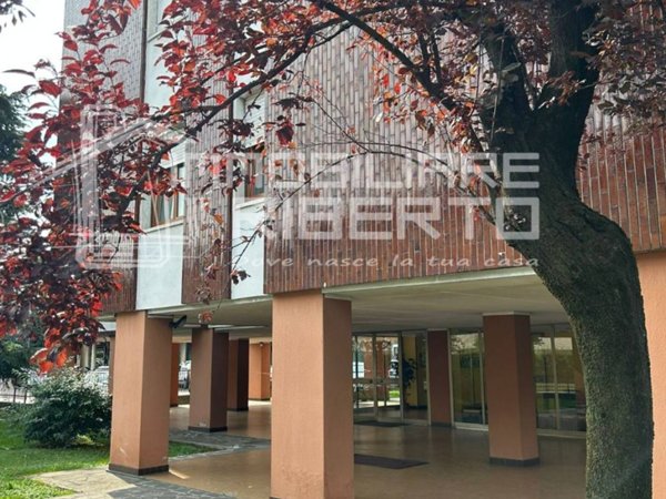 appartamento in vendita a Paderno Dugnano in zona Incirano