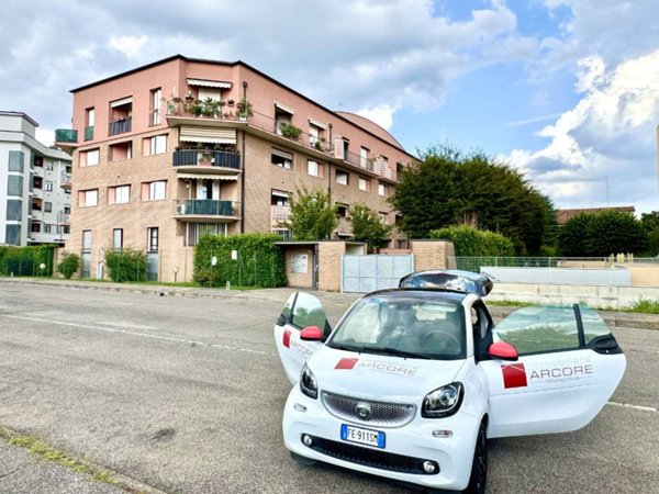 appartamento in vendita a Paderno Dugnano in zona Cassina Amata