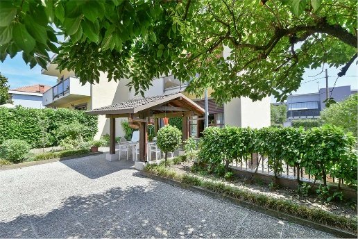 casa indipendente in vendita a Paderno Dugnano in zona Calderara