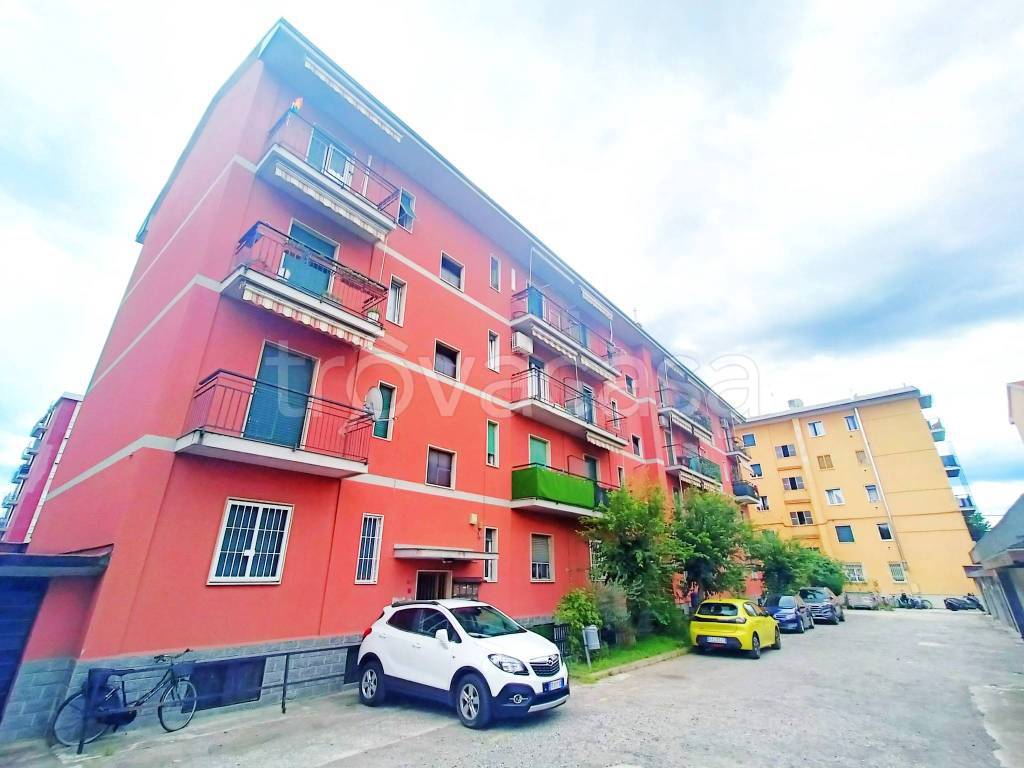 appartamento in vendita a Paderno Dugnano in zona Palazzolo Milanese