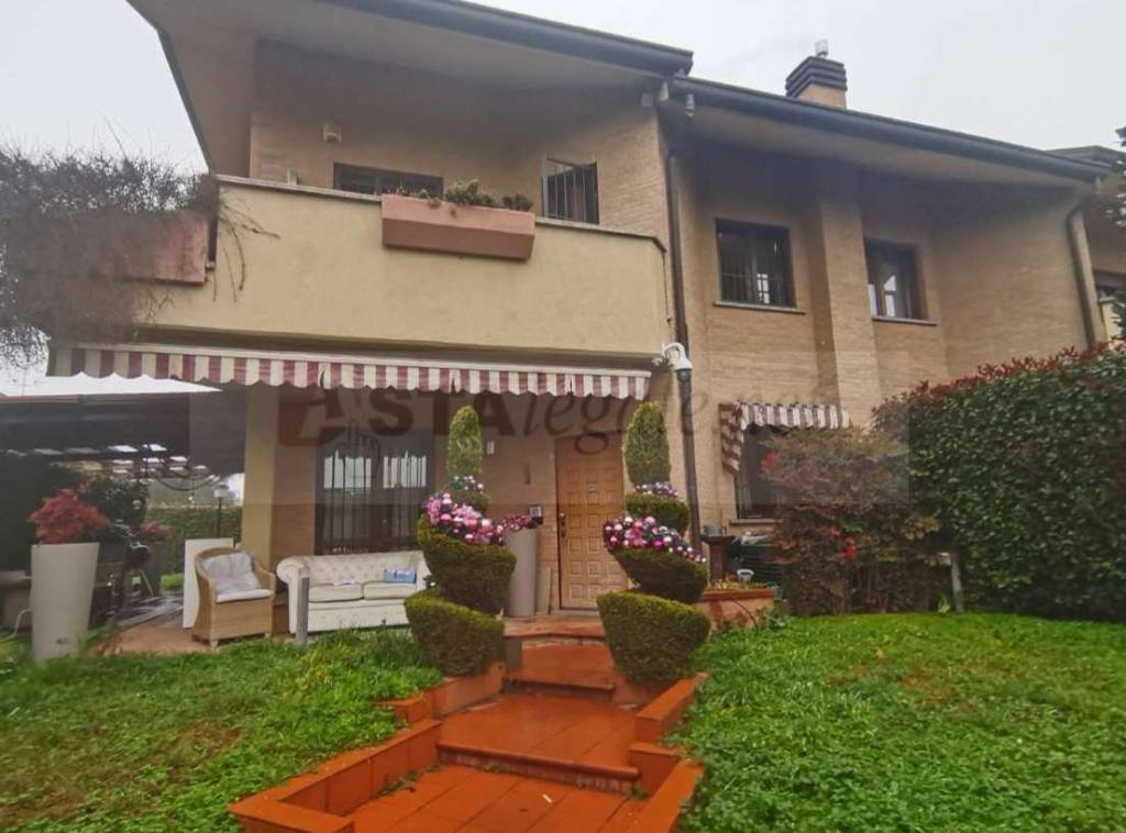appartamento in vendita a Paderno Dugnano in zona Calderara