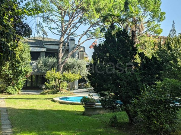 casa indipendente in vendita a Paderno Dugnano
