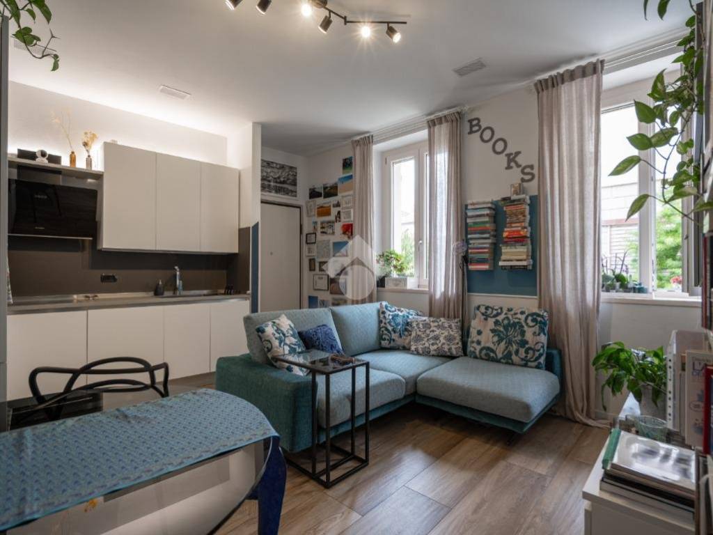 appartamento in vendita a Paderno Dugnano in zona Cassina Amata