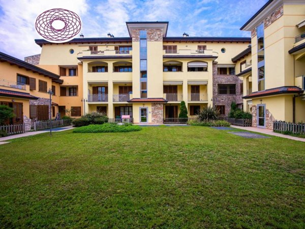 appartamento in vendita a Paderno Dugnano in zona Cassina Amata