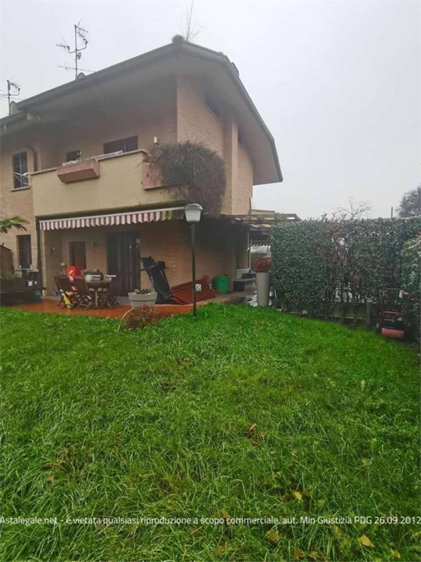 appartamento in vendita a Paderno Dugnano in zona Calderara