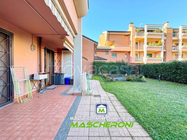 appartamento in vendita a Paderno Dugnano in zona Cassina Amata