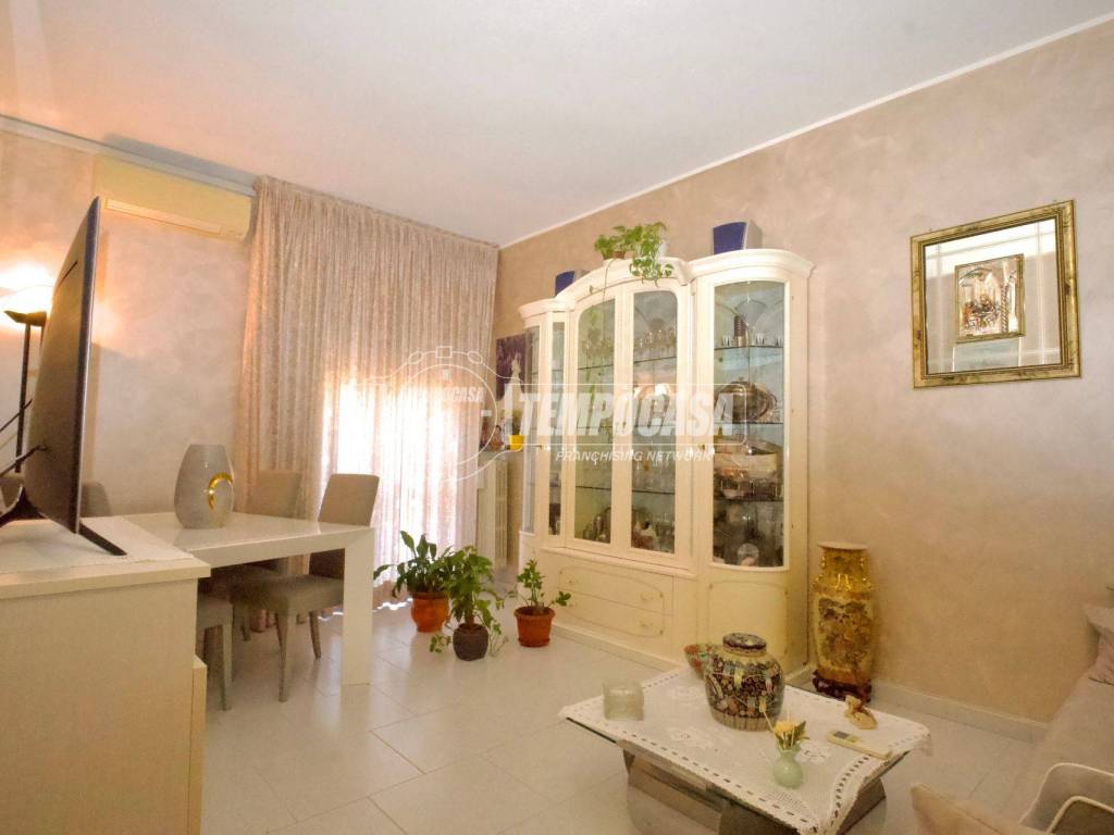 appartamento in vendita a Paderno Dugnano