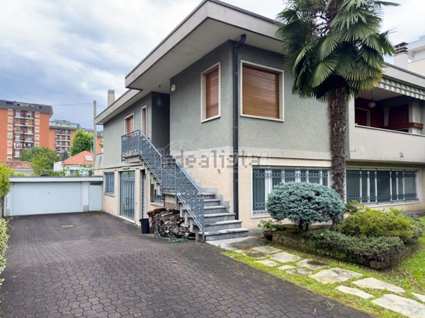 casa indipendente in vendita a Paderno Dugnano