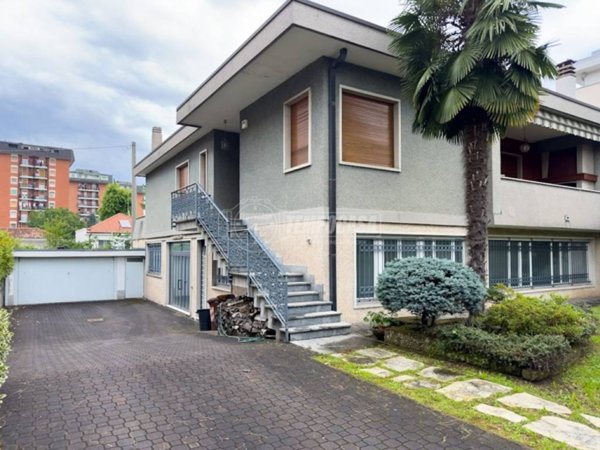 casa indipendente in vendita a Paderno Dugnano