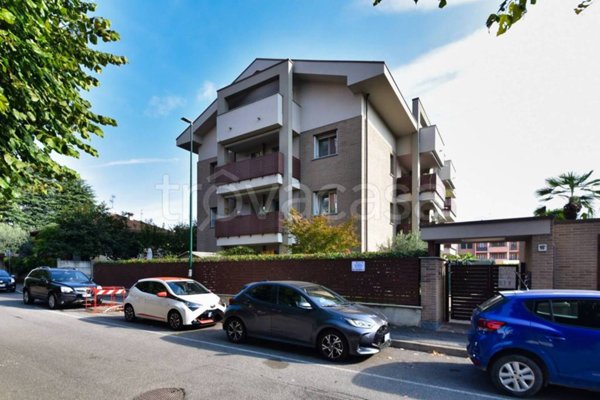 appartamento in vendita a Paderno Dugnano