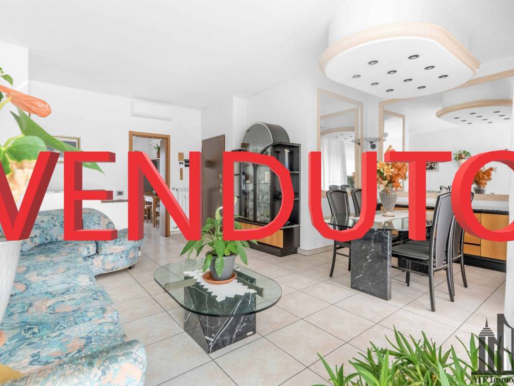 appartamento in vendita a Paderno Dugnano in zona Cassina Amata