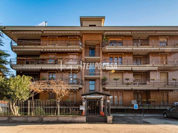appartamento in vendita a Paderno Dugnano in zona Incirano