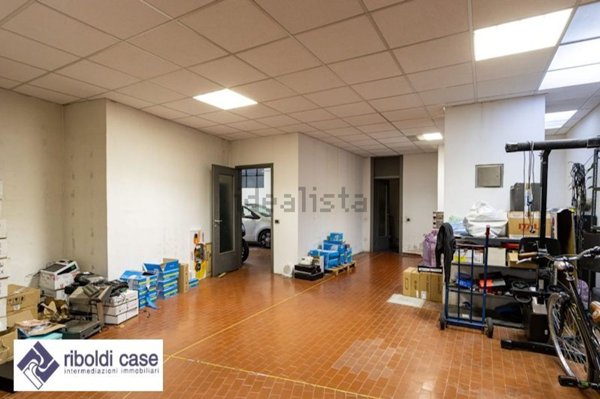 capannone in vendita a Paderno Dugnano