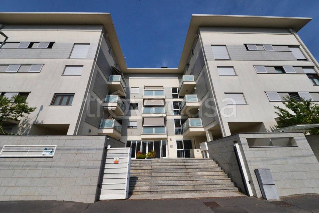 appartamento in vendita a Paderno Dugnano in zona Palazzolo Milanese