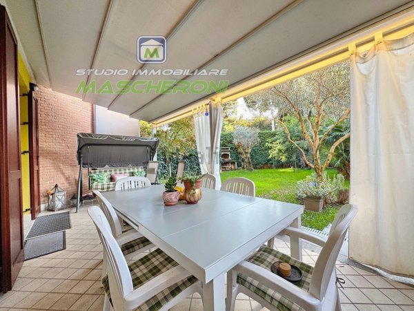 casa indipendente in vendita a Paderno Dugnano in zona Cassina Amata