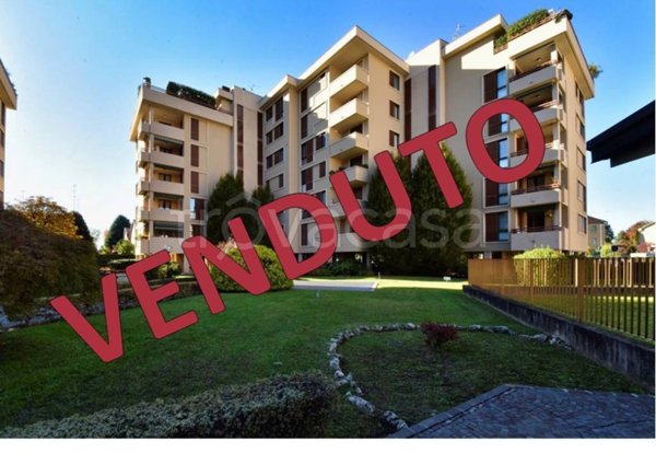 appartamento in vendita a Paderno Dugnano in zona Palazzolo Milanese