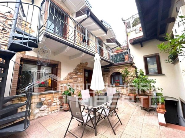 casa indipendente in vendita a Paderno Dugnano