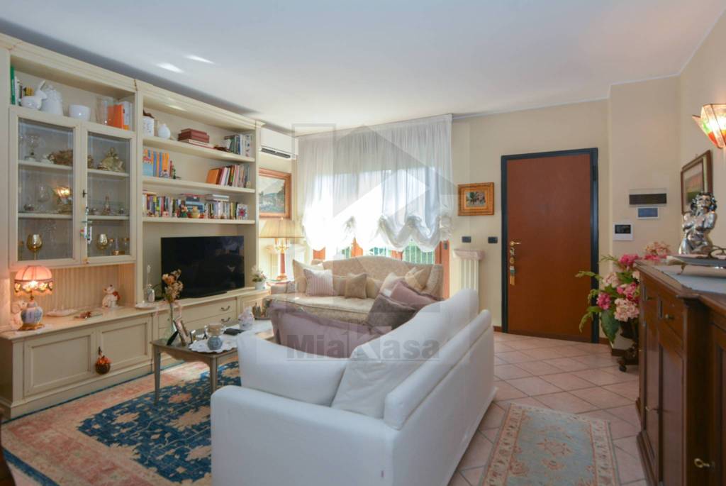 appartamento in vendita a Paderno Dugnano