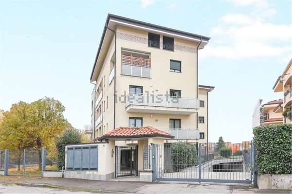 appartamento in vendita a Paderno Dugnano in zona Palazzolo Milanese