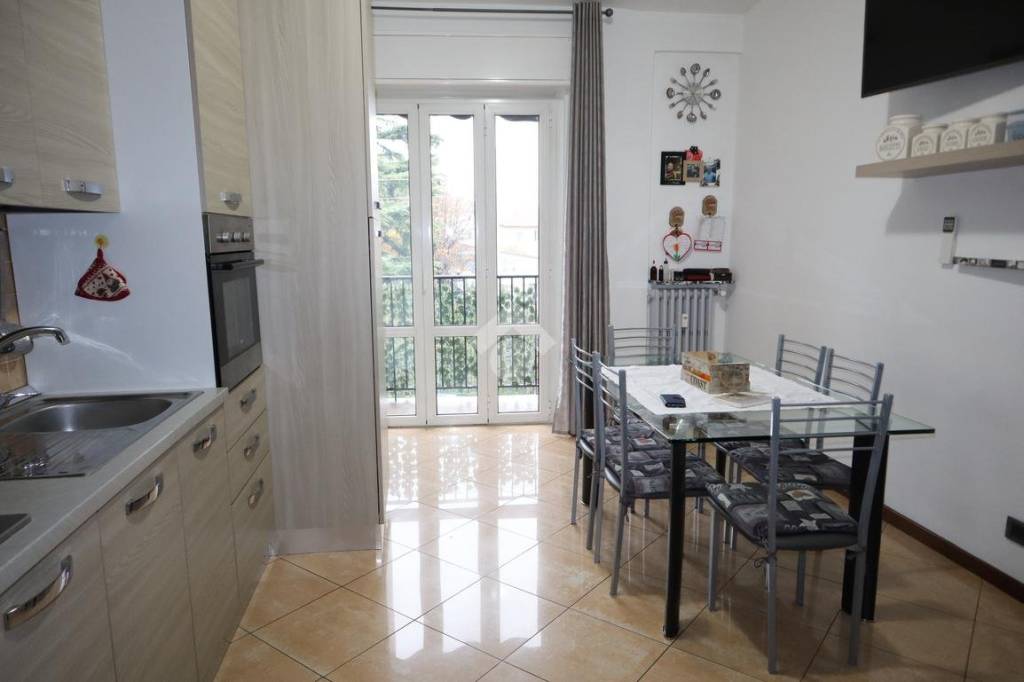 appartamento in vendita a Paderno Dugnano in zona Cassina Amata