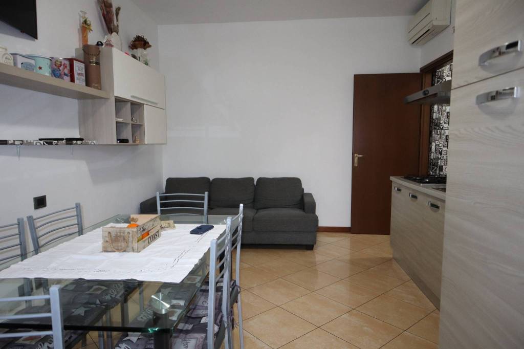 appartamento in vendita a Paderno Dugnano in zona Cassina Amata