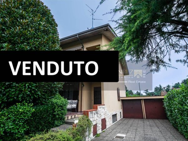 casa indipendente in vendita a Paderno Dugnano in zona Calderara