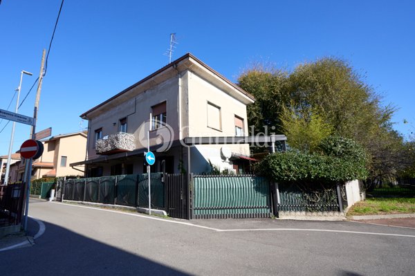 appartamento in vendita a Paderno Dugnano in zona Calderara