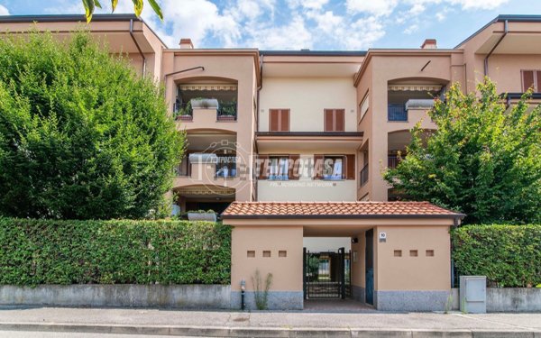 appartamento in vendita a Paderno Dugnano in zona Palazzolo Milanese