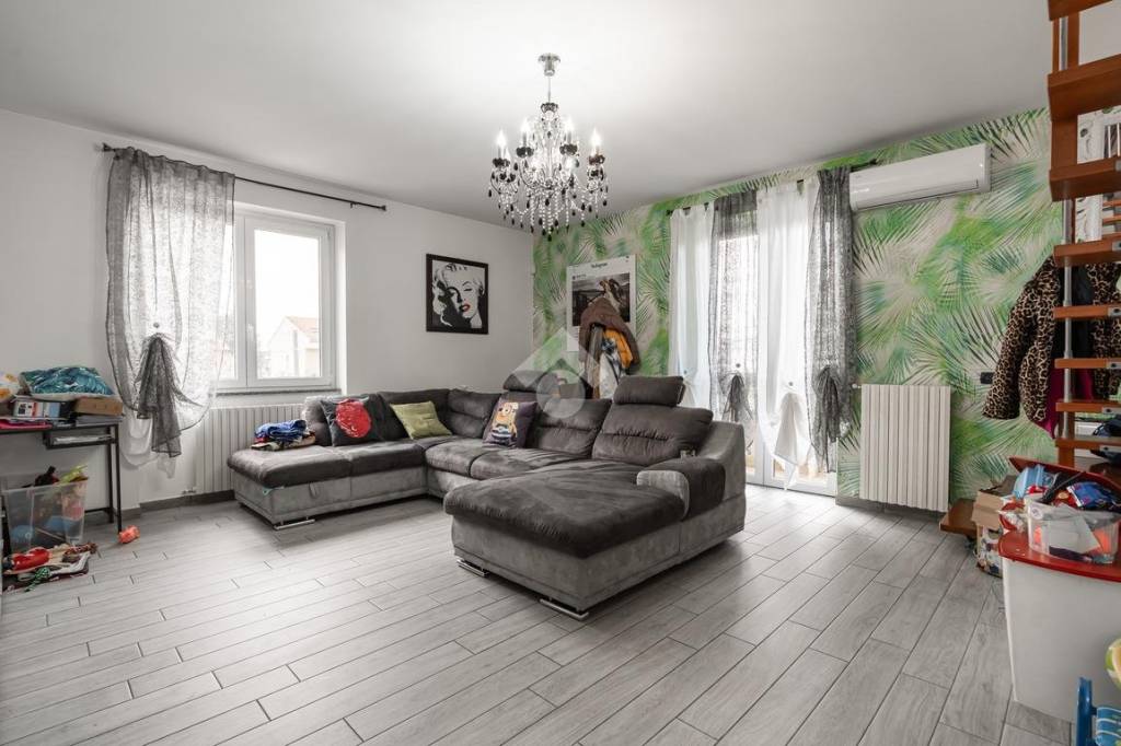 appartamento in vendita a Paderno Dugnano in zona Palazzolo Milanese