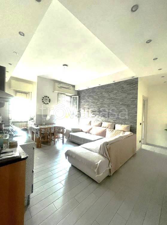 appartamento in vendita a Paderno Dugnano in zona Cassina Amata