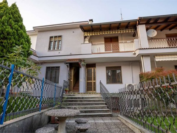 appartamento in vendita a Paderno Dugnano in zona Calderara