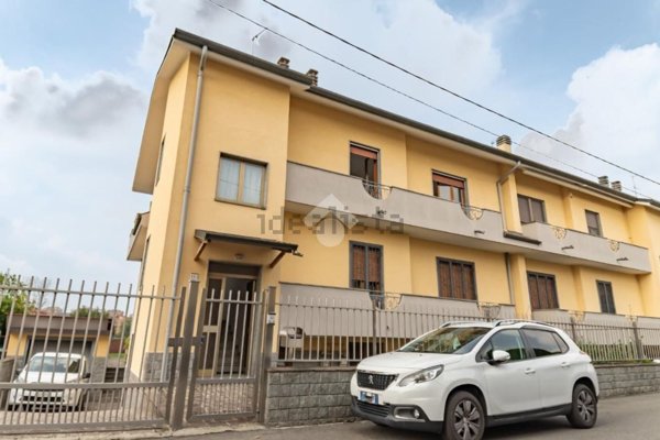 appartamento in vendita a Paderno Dugnano in zona Cassina Amata