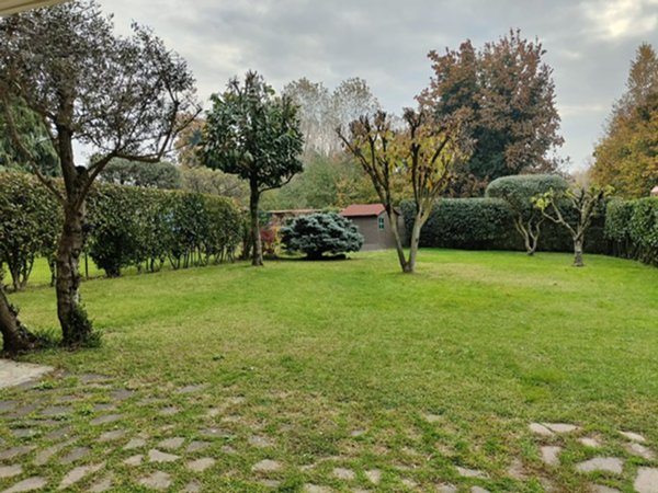 casa indipendente in vendita a Paderno Dugnano