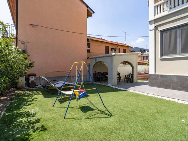 appartamento in vendita a Paderno Dugnano in zona Incirano