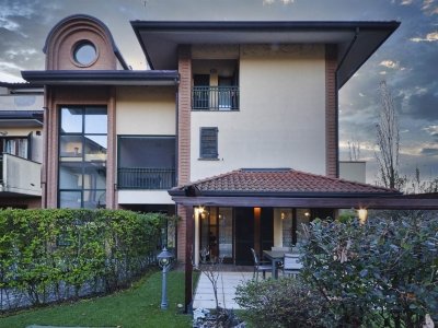 appartamento in vendita a Paderno Dugnano in zona Palazzolo Milanese