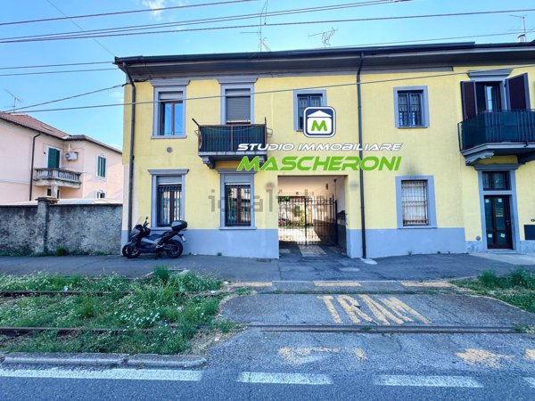 appartamento in vendita a Paderno Dugnano in zona Cassina Amata