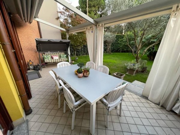 casa indipendente in vendita a Paderno Dugnano in zona Cassina Amata