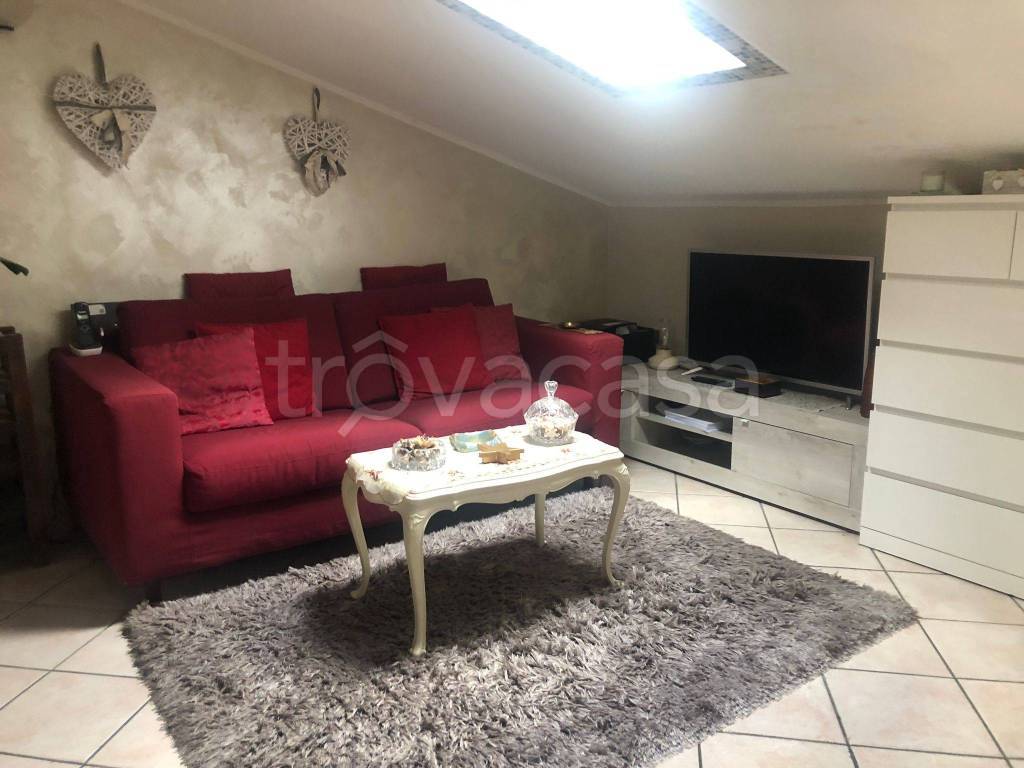 appartamento in vendita a Paderno Dugnano in zona Calderara