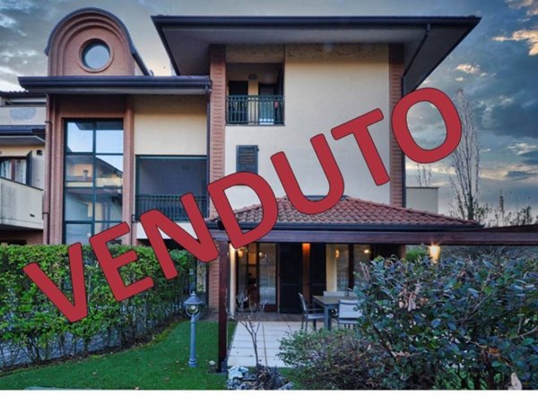 appartamento in vendita a Paderno Dugnano in zona Palazzolo Milanese