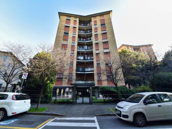 appartamento in vendita a Paderno Dugnano in zona Palazzolo Milanese