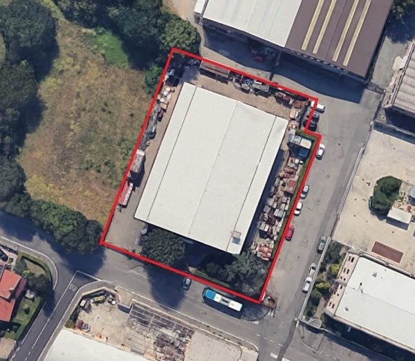 locale commerciale in vendita a Paderno Dugnano