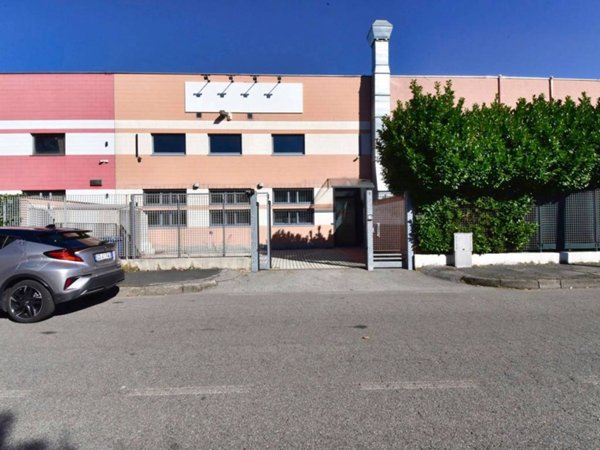 ufficio in vendita a Paderno Dugnano