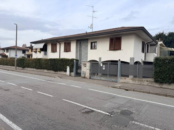 casa indipendente in vendita a Paderno Dugnano